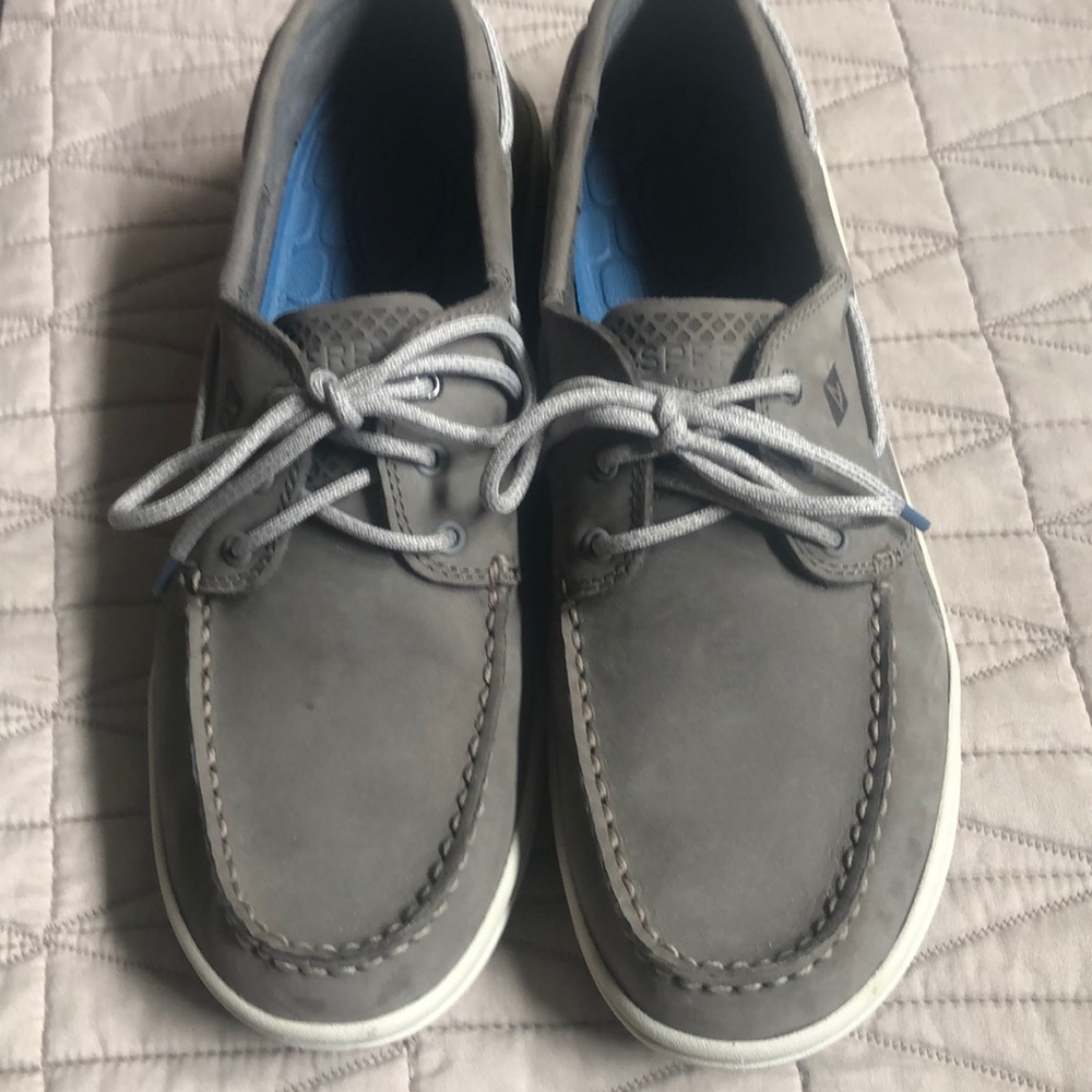 Speery casual men’s shoe, tan. Size 11.5. NWOT